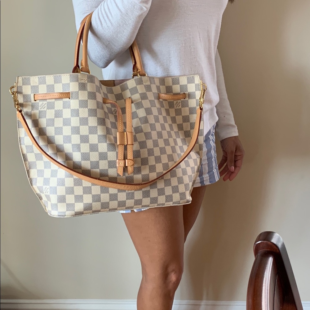 Louis Vuitton Girolata bag Damier Azur - like new!